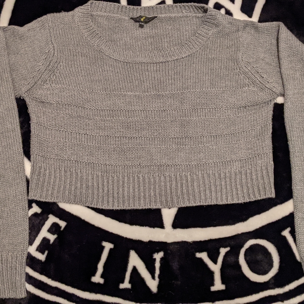 Knit sweater
